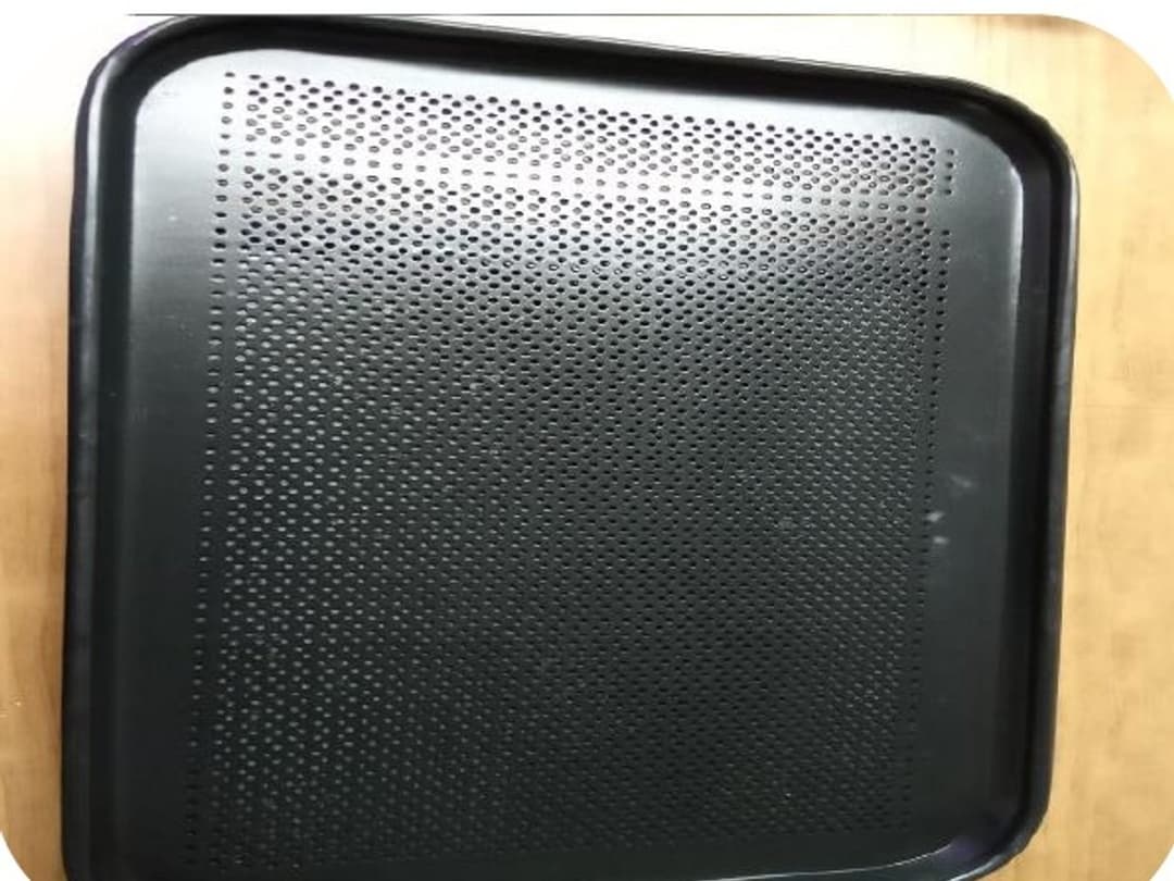 60×40 cm aluminum Teflon-coated perforated tray